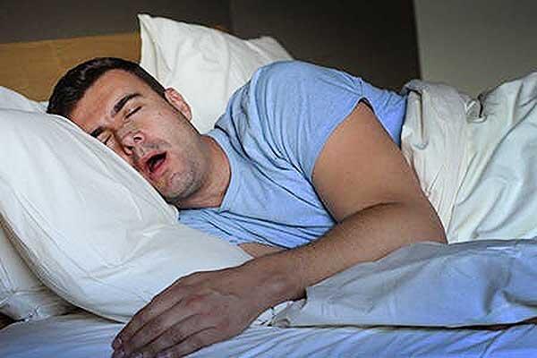 رابطه کم خوابی با بیماری ریوی