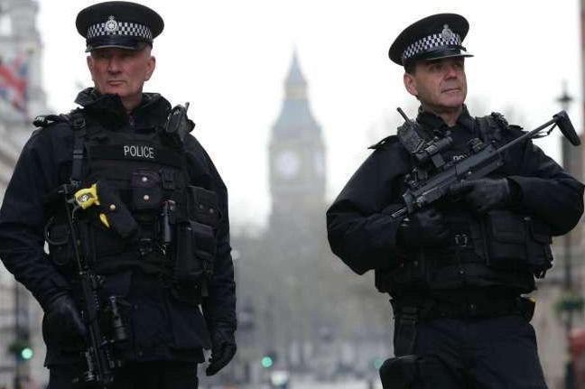 فیلم، رفتار وحشیانه پلیس انگلیس با یک مسلمان