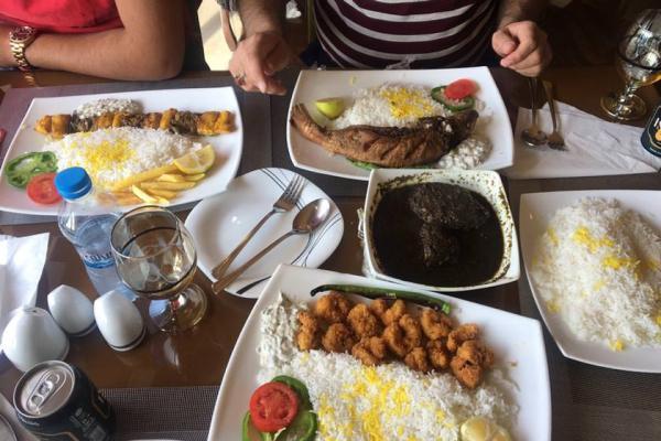 بهترین رستوران های بوشهر؛ از قلیه ماهی تا حلوای بوشهری