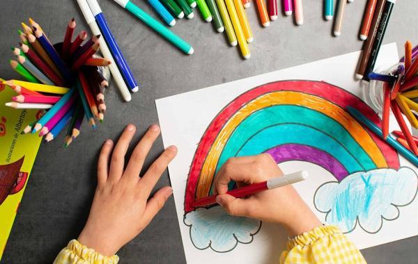 مراحل تکامل نقاشی در بچه ها تا 6 سالگی